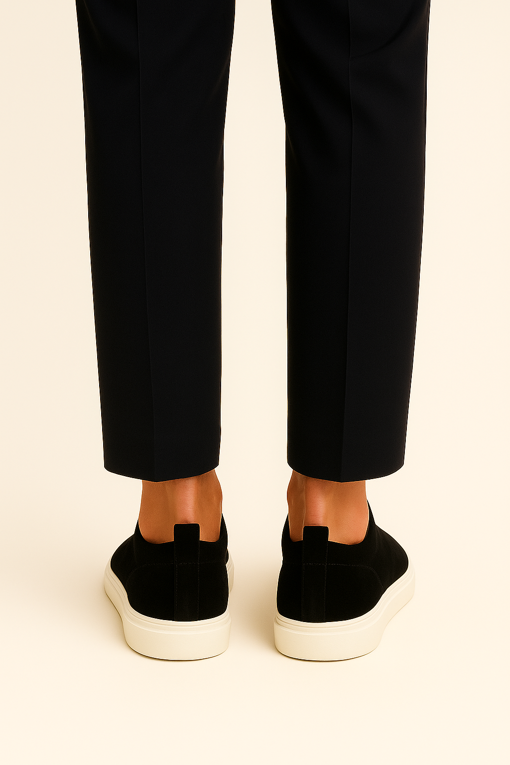 espyrali Suede Slip-On Black