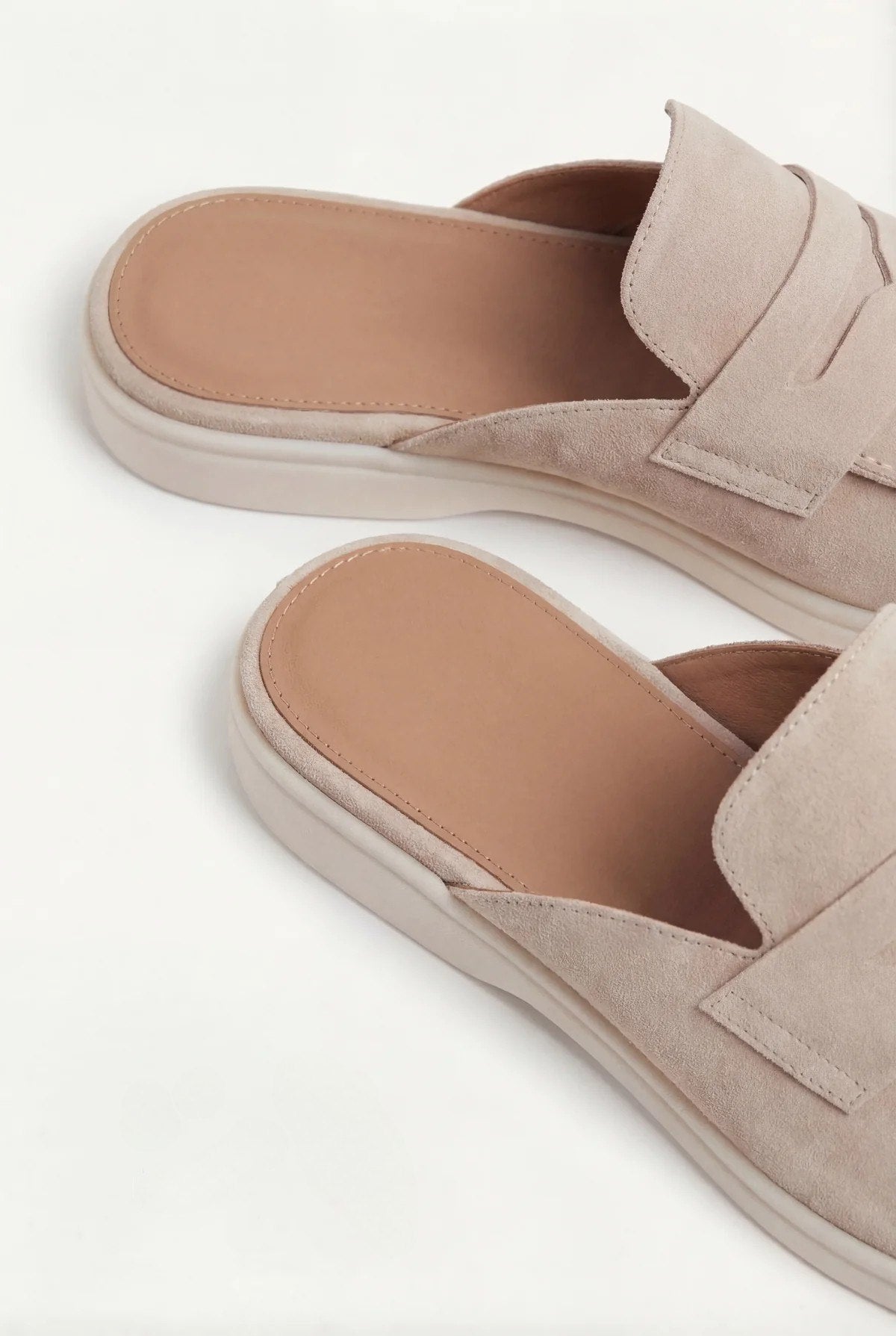 beige-suede-portside-mule 2
