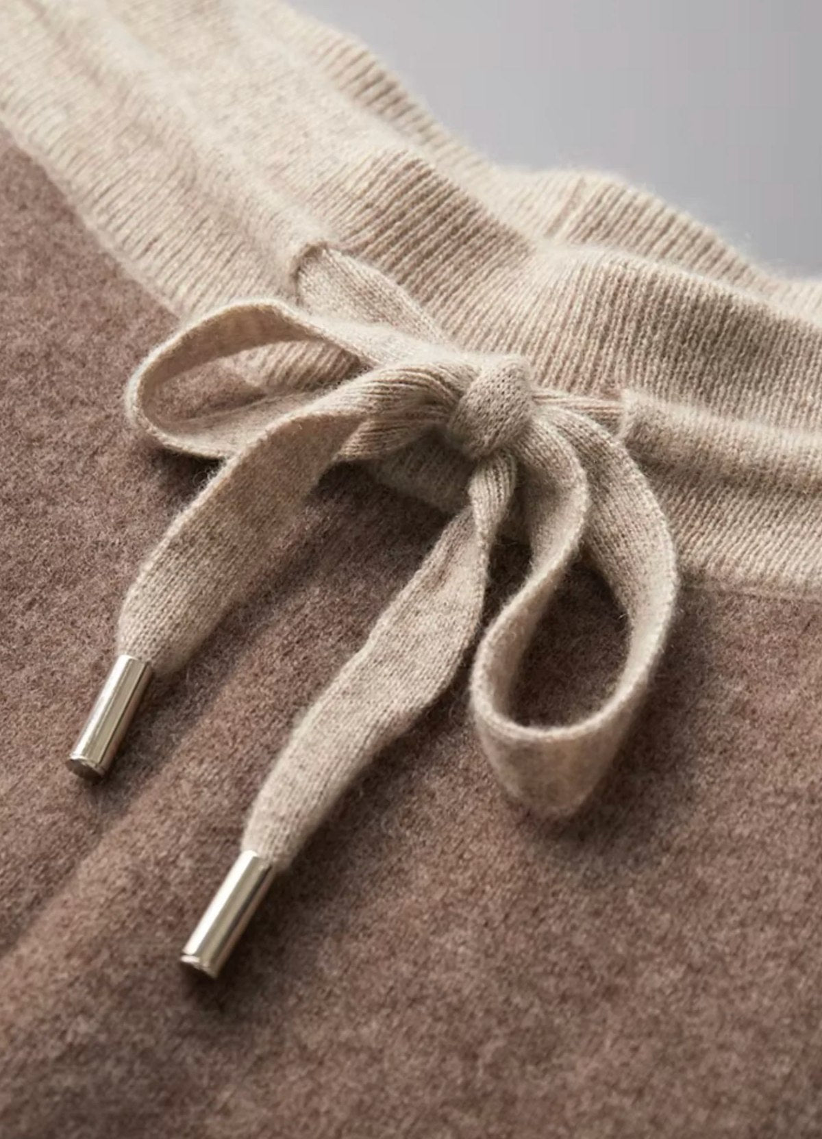 nero cashmere tracksuit beige