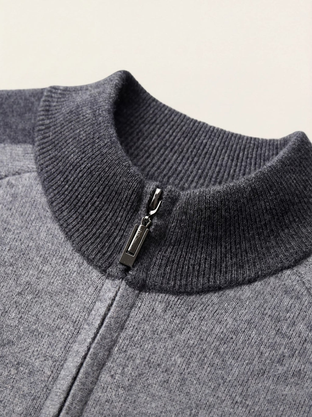 nero-cashmere-tracksuit-grey 2