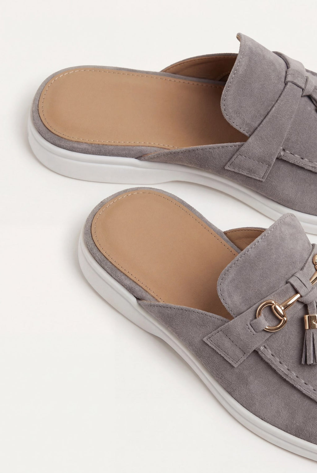 suede-light-grey-explorer-mule 2