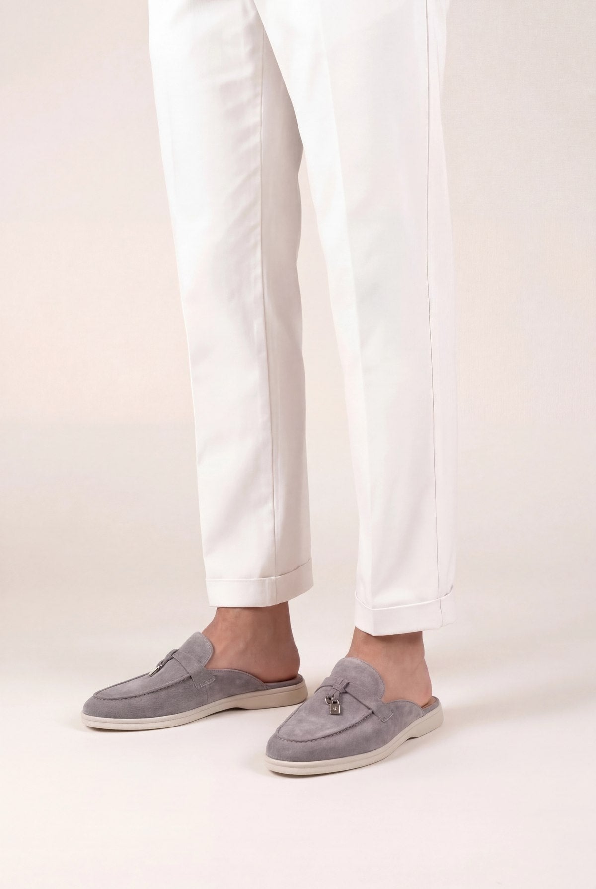 suede-light-grey-explorer-mule 4