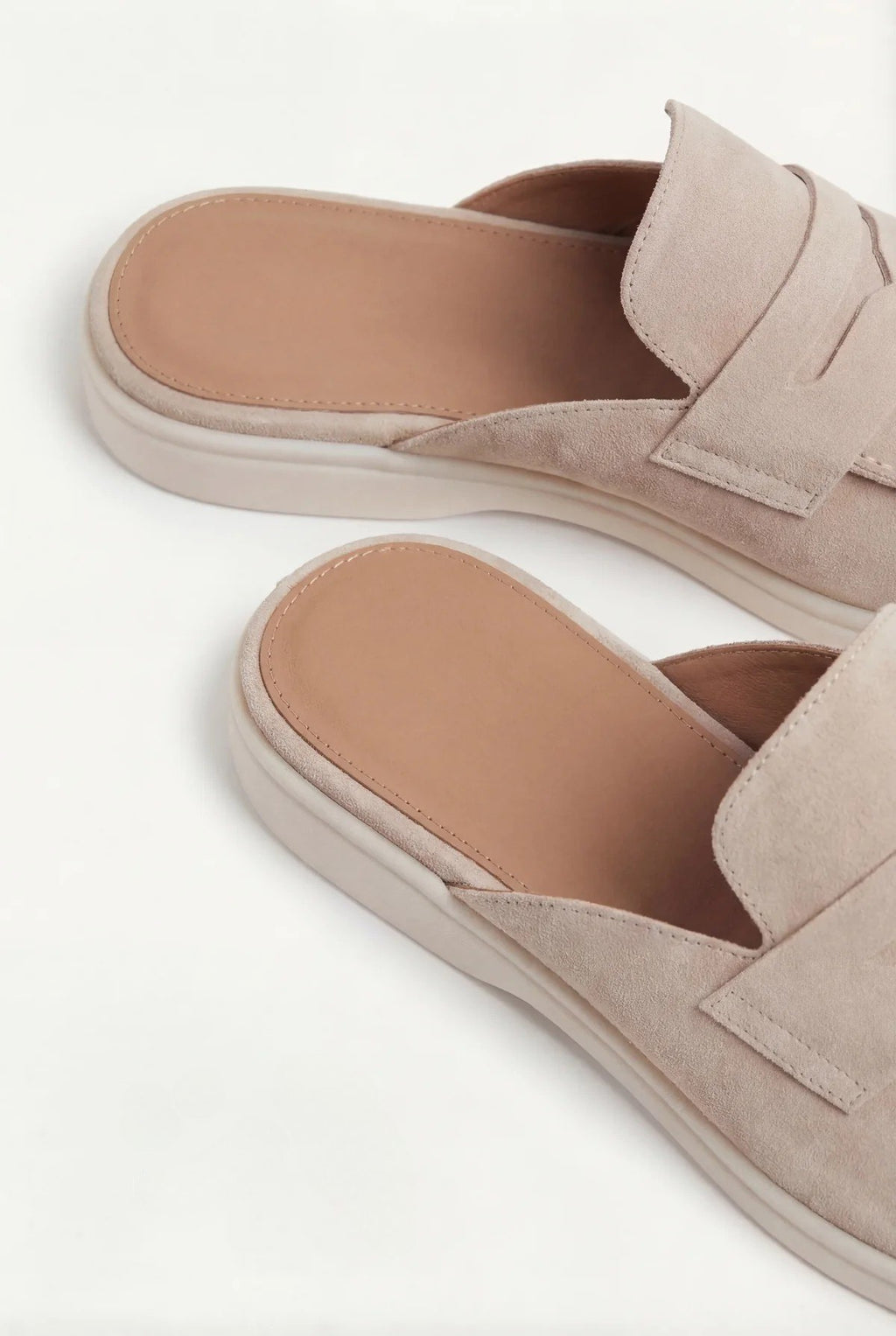 suede-weekend-mule-beige 2